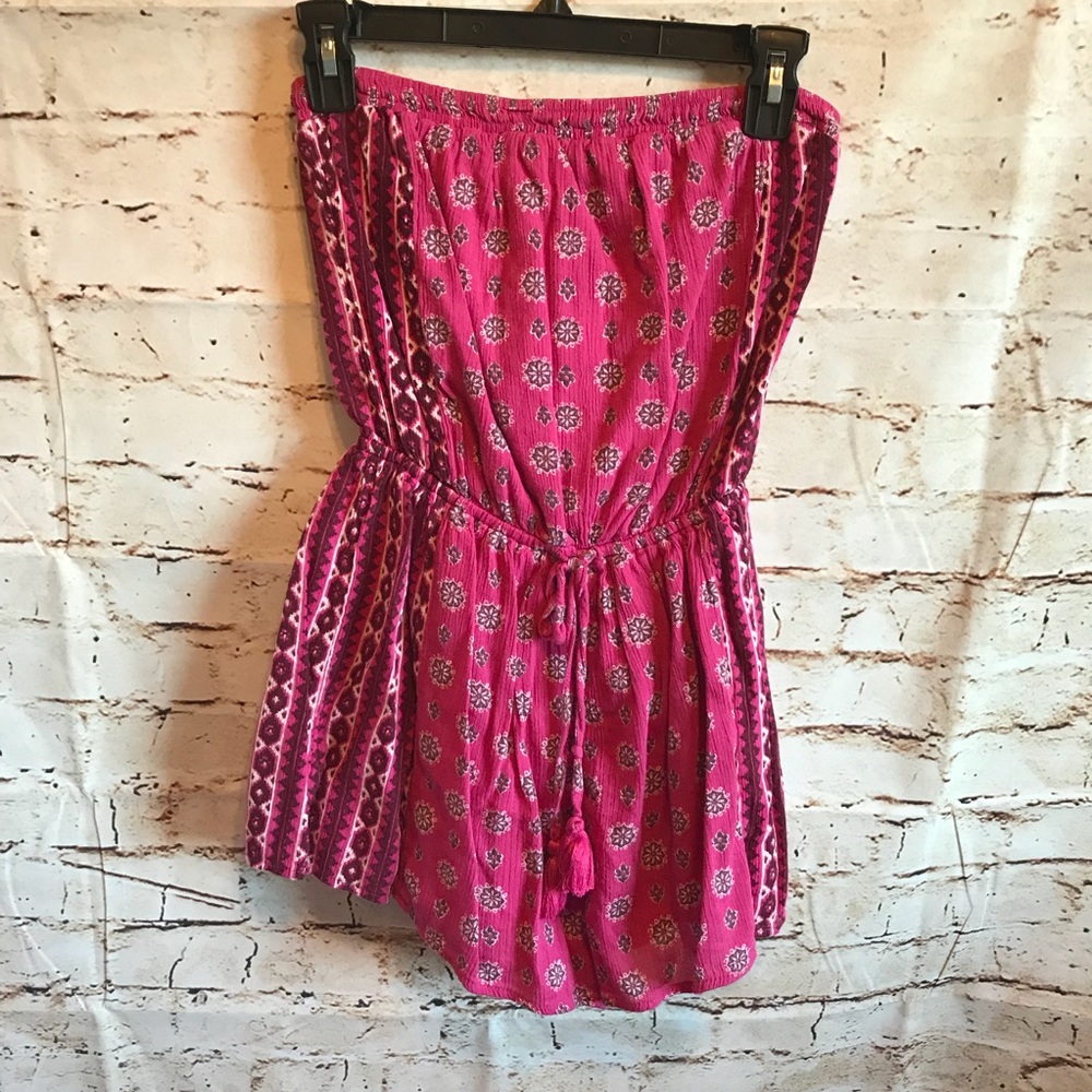 Hollister Pink Shorts Romper, Size Small